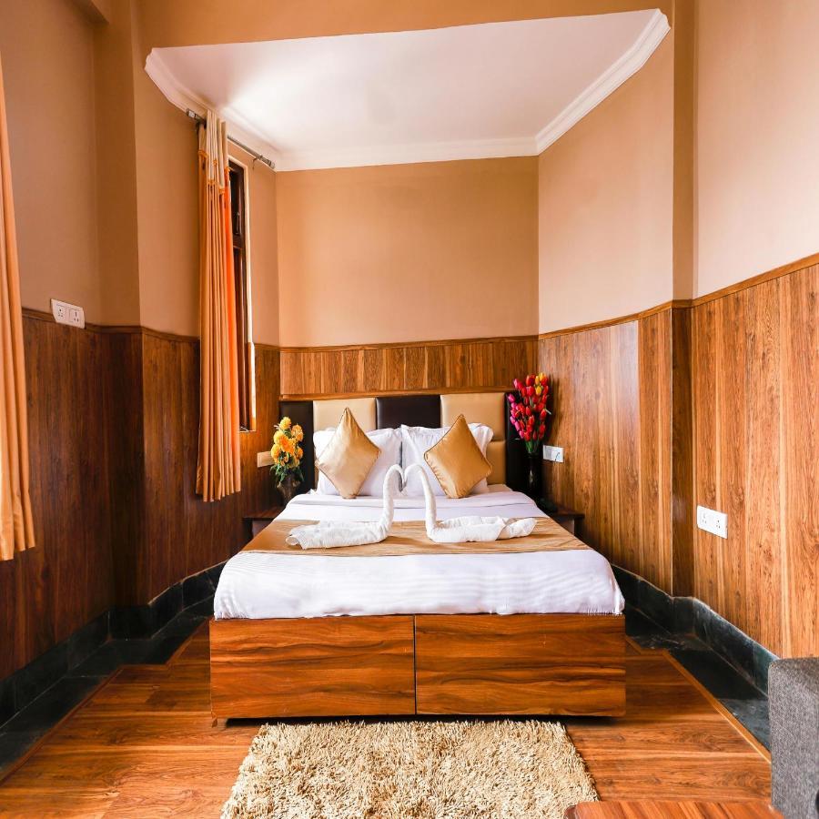 Hotel Varuni Mcleodganj Dharamsala Exteriér fotografie